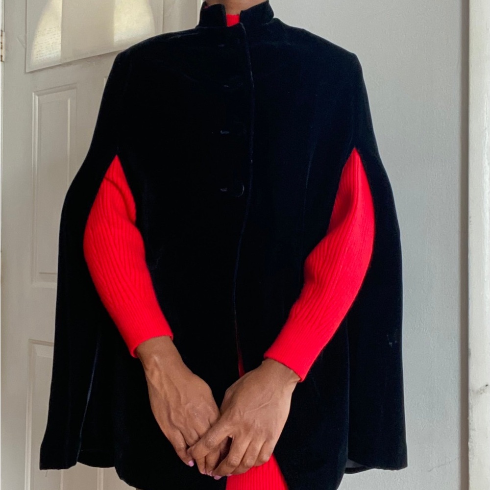 Vintage Elegant Black Velvet Cape Coat